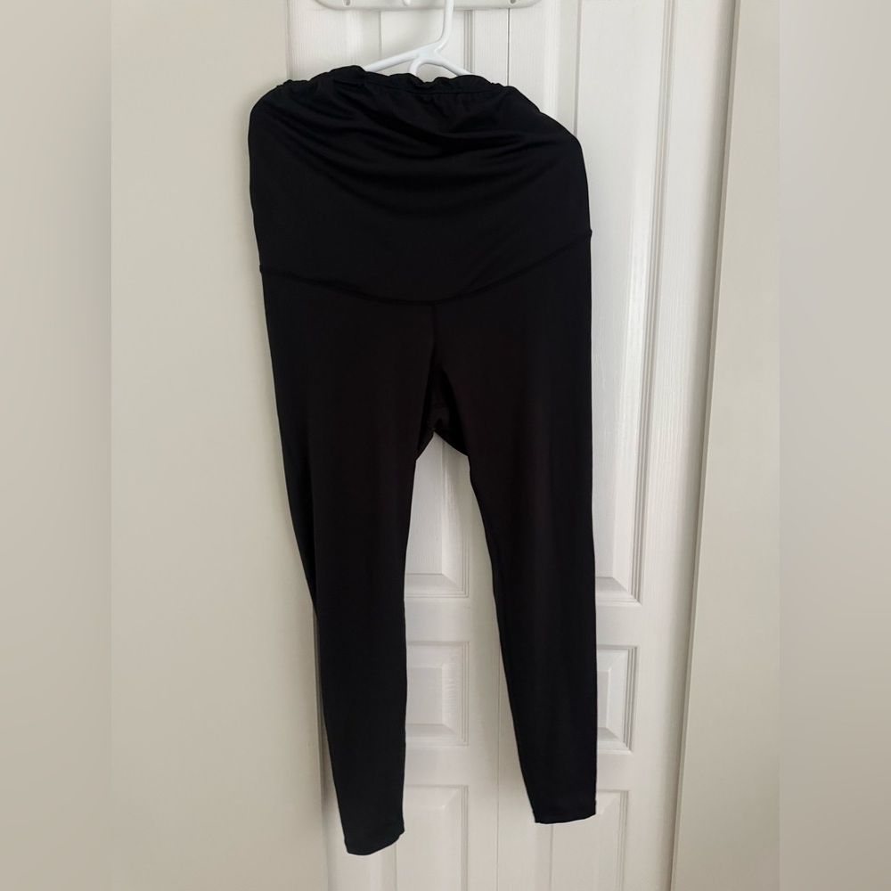 H&M Black Leggings Stretchy Tapered Design